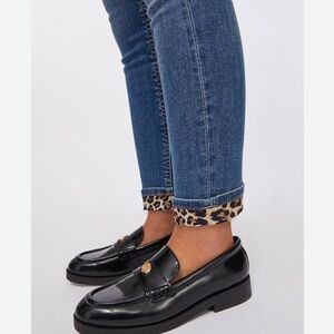 🇨🇦 Cartise Leopard Print Accent Jeans